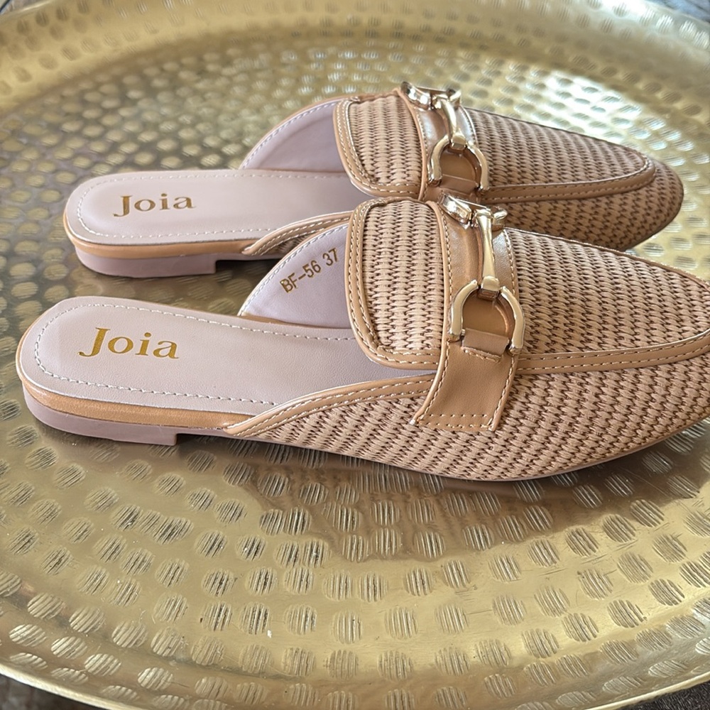 Tan Woven Mules with Gold Hardware - Picture 3 of 4